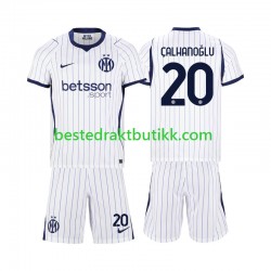 Fotballdrakter Inter Milan Hakan Calhanoglu 20 Bortedraktsett 2026-2027 Kortermet til Barn