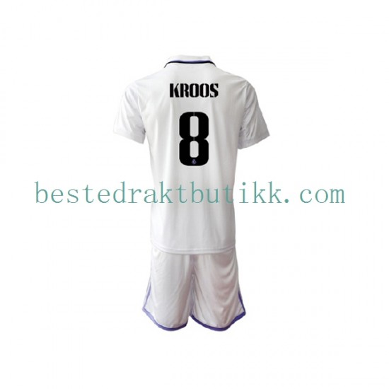 Fotballdrakter Real Madrid Toni Kroos 8 Hjemmedraktsett 2022-2023 Kortermet til Barn