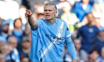 Haaland scorer vinnermålet etter at drakten ble revet i stykker